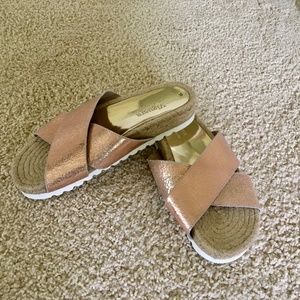 Viguera sandals flats NWOT